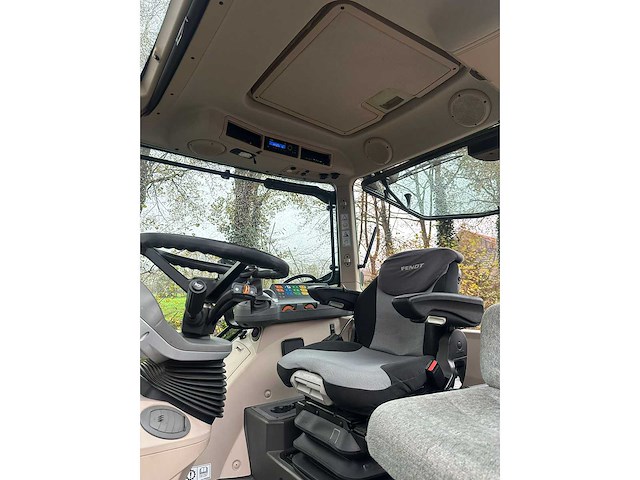 2015 fendt 312 vario s4 vierwielaangedreven landbouwtractor - afbeelding 12 van  15