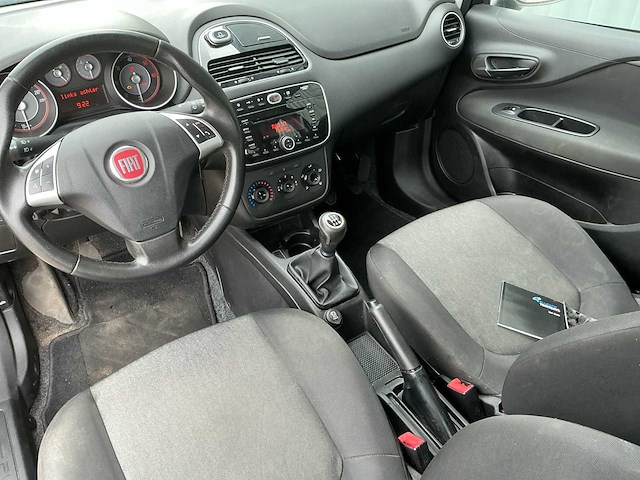 2015 fiat punto evo 1.3 m-jet street personenauto - afbeelding 6 van  27