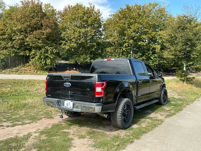 2015 ford f150 xlt personenauto - afbeelding 28 van  32