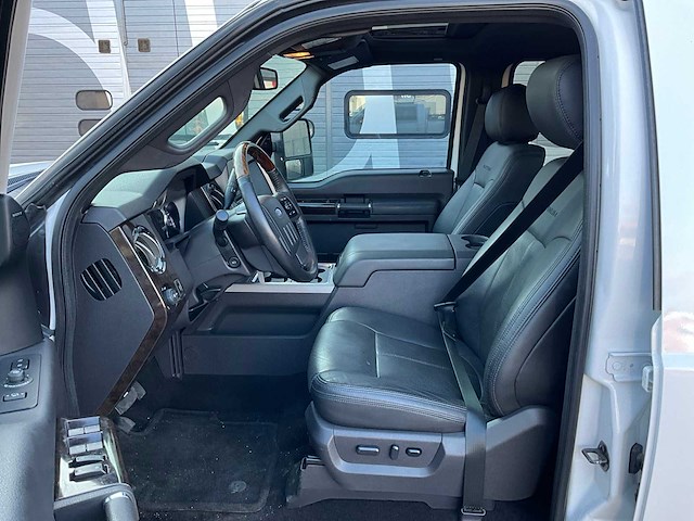 2015 ford f250 super duty platinum v8 6.2l lariat v-77-hrz - afbeelding 17 van  43