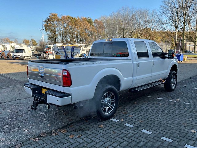 2015 ford f250 super duty platinum v8 6.2l lariat v-77-hrz - afbeelding 40 van  43