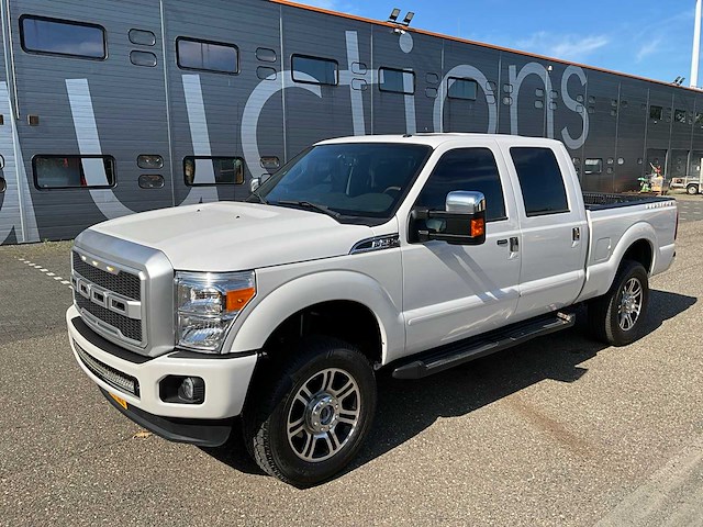 2015 ford f250 super duty platinum v8 6.2l lariat van v-77-hrz - afbeelding 1 van  25