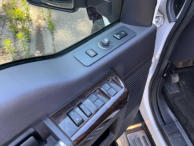 2015 ford f250 super duty platinum v8 6.2l lariat van v-77-hrz - afbeelding 9 van  25
