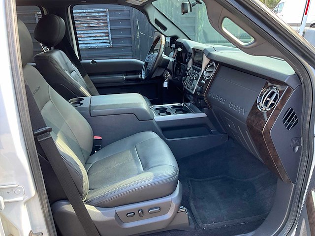 2015 ford f250 super duty platinum v8 6.2l lariat van v-77-hrz - afbeelding 18 van  25