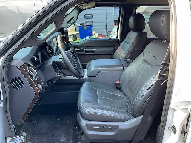 2015 ford f250 super duty platinum v8 6.2l lariat van v-77-hrz - afbeelding 14 van  46