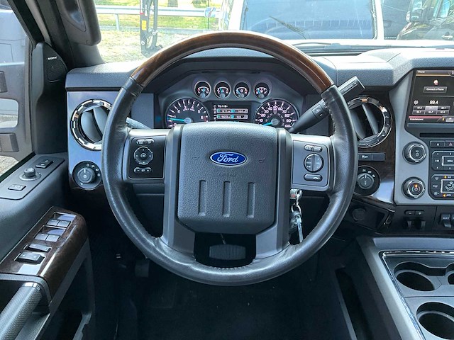 2015 ford f250 super duty platinum v8 6.2l lariat van v-77-hrz - afbeelding 18 van  46