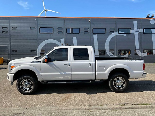 2015 ford f250 super duty platinum v8 6.2l lariat van v-77-hrz - afbeelding 12 van  46