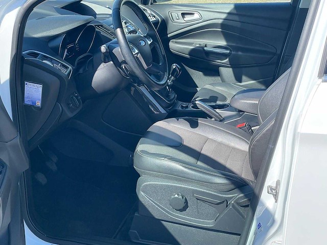 2015 ford kuga 1.5 titanium styling personenauto - afbeelding 3 van  18