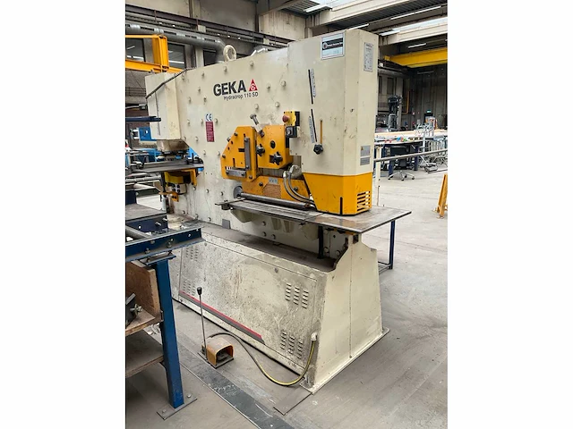 2015 geka hydracop 110sd pons- en knipmachine - afbeelding 10 van  24