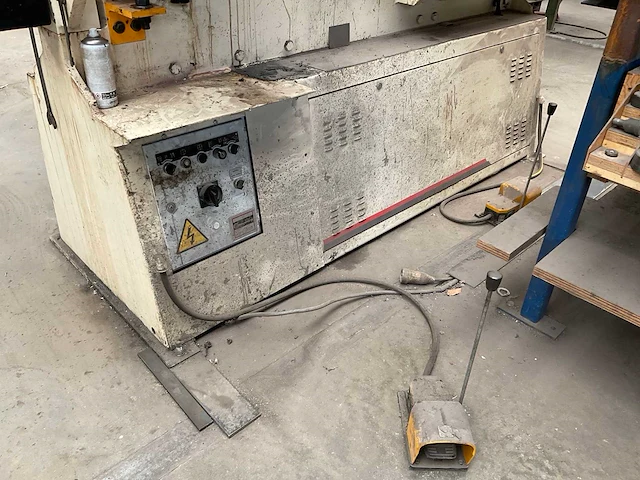 2015 geka hydracop 110sd pons- en knipmachine - afbeelding 24 van  24