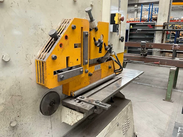 2015 geka hydracop 110sd pons- en knipmachine - afbeelding 3 van  24