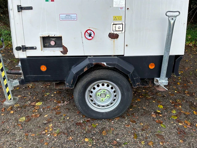 2015 generac battery led-1 mobiele lichtmast - afbeelding 18 van  20