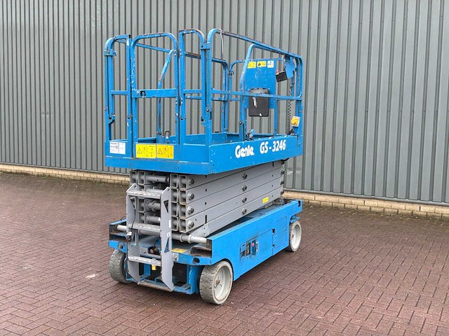 2015 genie gs-3246 hoogwerker - afbeelding 1 van  11
