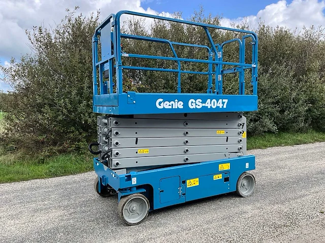 2015 genie gs-4047 hoogwerker - afbeelding 1 van  12