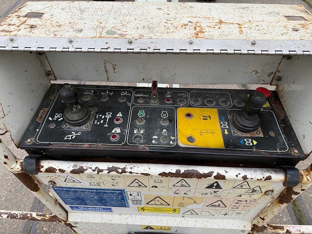 2015 genie s 65 trax telescoophoogwerker - afbeelding 12 van  26