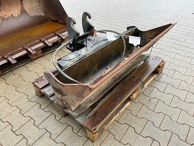 2015 gp equipmenr kantelbak - afbeelding 3 van  11