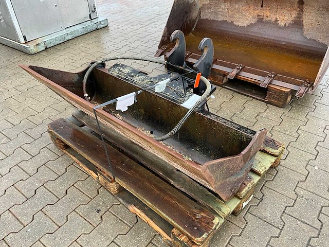 2015 gp equipmenr kantelbak - afbeelding 4 van  11