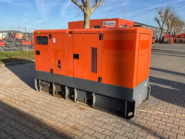 2015 grupos electrogenos europa / atlas copco qas 100 stroom aggregaat - afbeelding 1 van  20