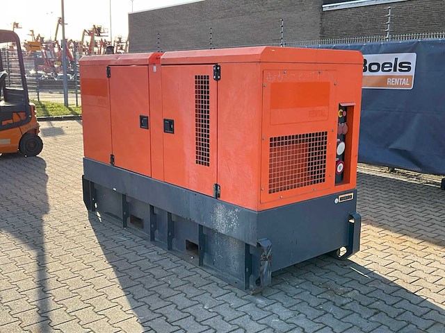 2015 grupos electrogenos europa / atlas copco qas 100 stroom aggregaat - afbeelding 16 van  20