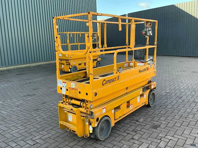 2015 haulotte compact 8 hoogwerker - afbeelding 1 van  12