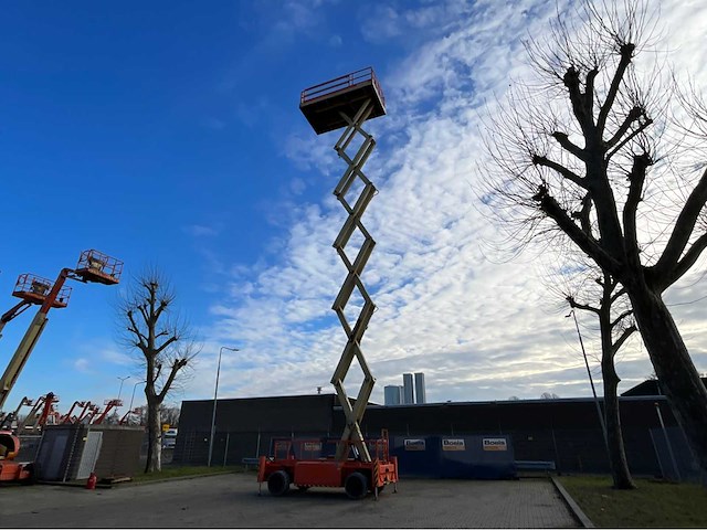 2015 holland lift b195dl25g hoogwerker - afbeelding 1 van  38