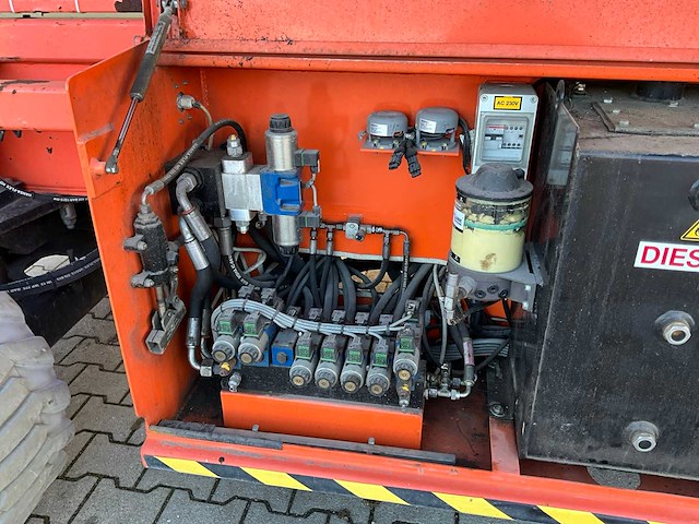 2015 holland lift b195dl25g hoogwerker - afbeelding 17 van  38