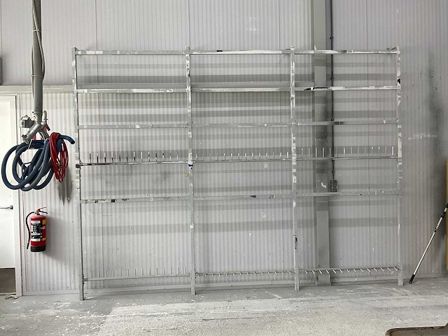 2015 holtrop jansma e cab verfspuitcabine afzuigsysteem en inventaris - afbeelding 29 van  31
