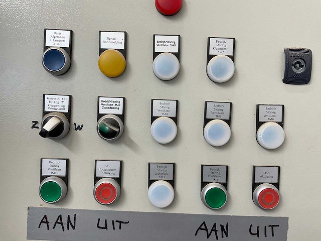 2015 holtrop jansma mot afzuig installatie - afbeelding 9 van  18