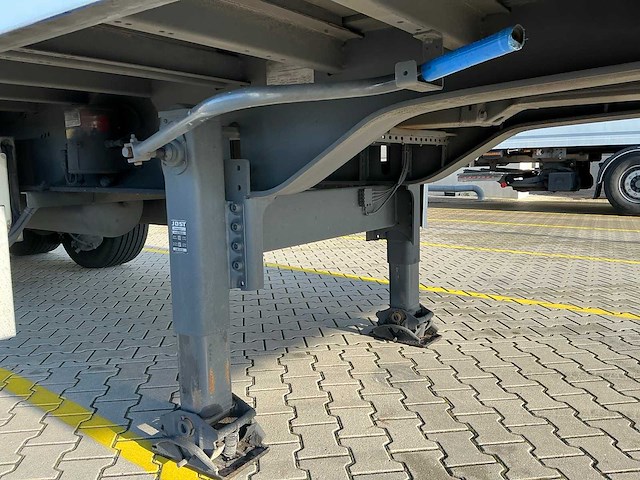 2015 h.t.f. oplegger - afbeelding 11 van  27