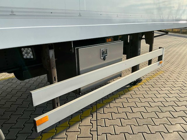 2015 h.t.f. oplegger - afbeelding 13 van  27