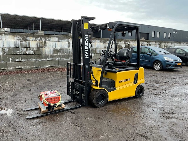 2015 hyundai 18b-9 vorkheftruck - afbeelding 1 van  34