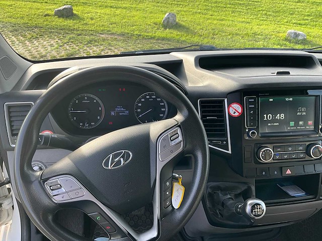 2015 hyundai h350 bedrijfswagen - afbeelding 15 van  36