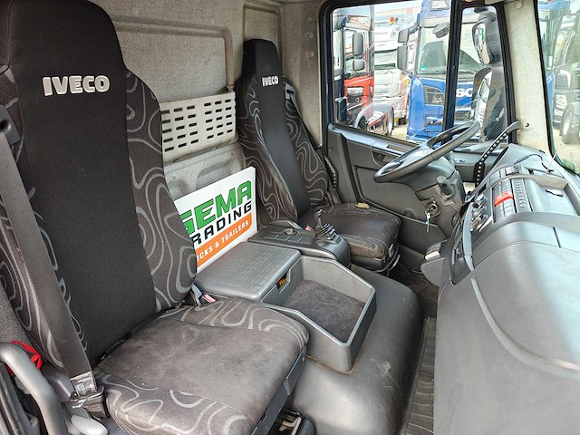 2015 iveco 150e22 vrachtwagen - afbeelding 10 van  28