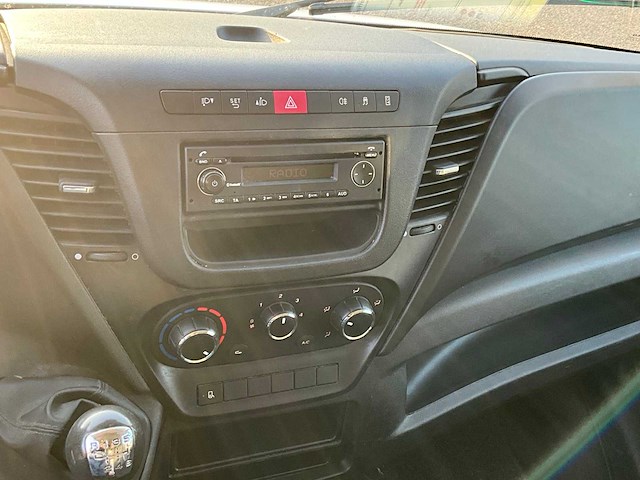 2015 iveco daily bakwagen - afbeelding 15 van  38