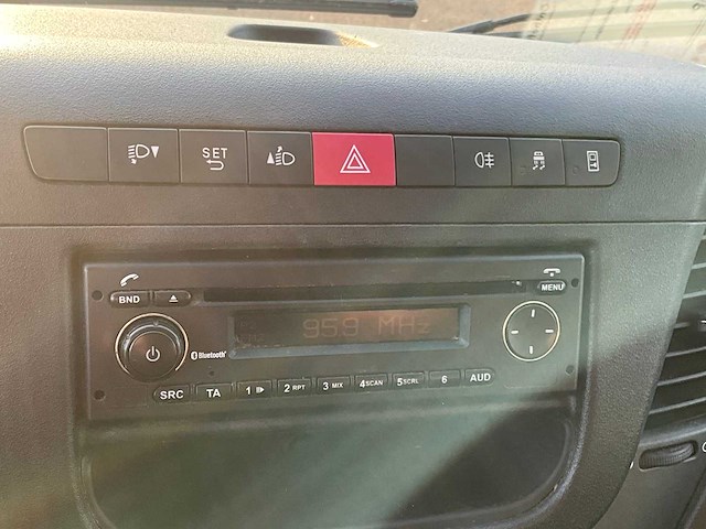 2015 iveco daily bakwagen - afbeelding 16 van  38