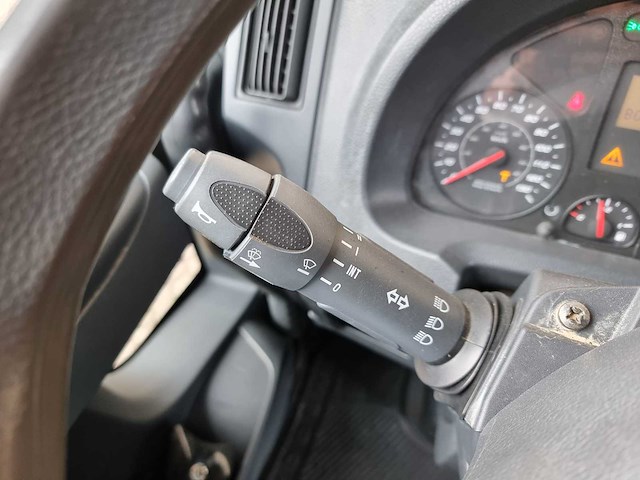 2015 iveco eurocargo 80 e6 80e19 oprijwagen / vrachtwagen - afbeelding 30 van  32