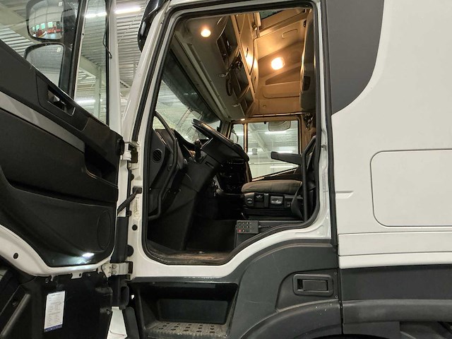 2015 iveco vrachtwagen - afbeelding 6 van  31