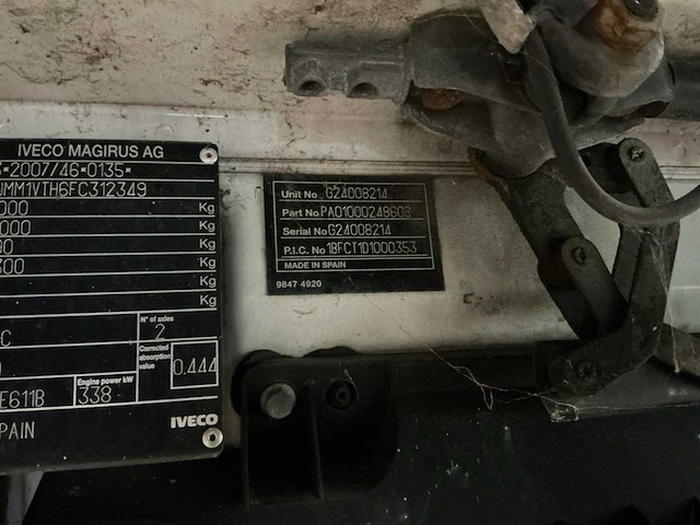 2015 iveco vrachtwagen - afbeelding 25 van  31