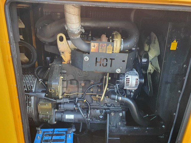 2015 jcb g90qx stroomgenerator 80kva - afbeelding 9 van  11
