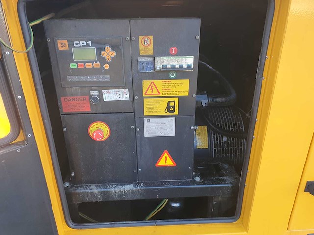 2015 jcb g90qx stroomgenerator 80kva - afbeelding 10 van  11