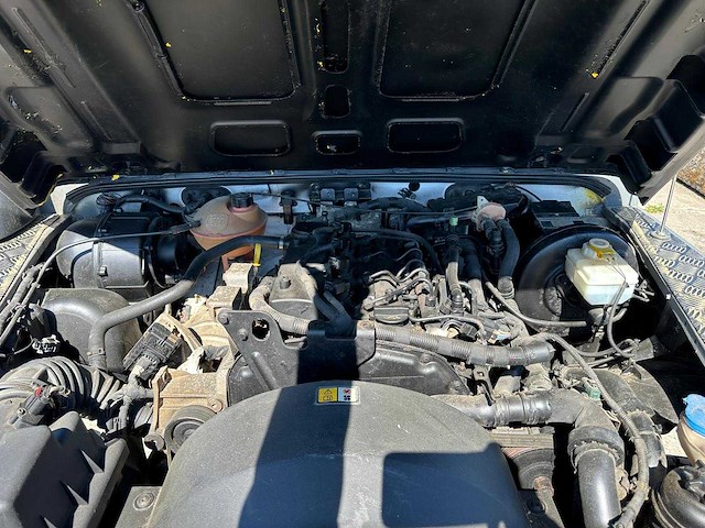 2015 jeep defender personenauto - afbeelding 28 van  44