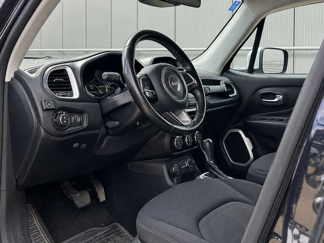 2015 jeep renagade automaat personenauto - afbeelding 14 van  15