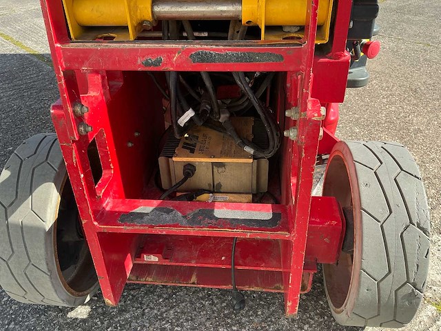 2015 jlg 2632 es schaarhoogwerker - afbeelding 25 van  28