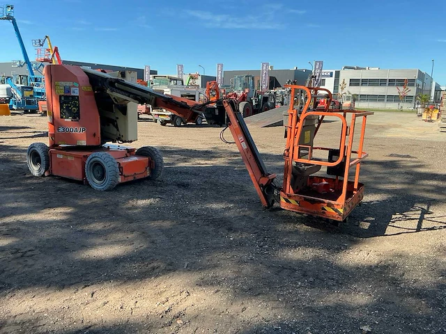 2015 jlg e300apj hoogwerker - afbeelding 29 van  36
