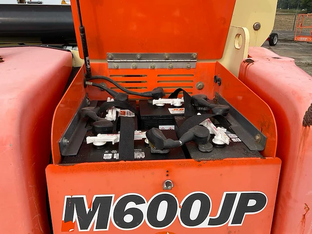 2015 jlg m600jp awd hybrid hoogwerker - afbeelding 15 van  36