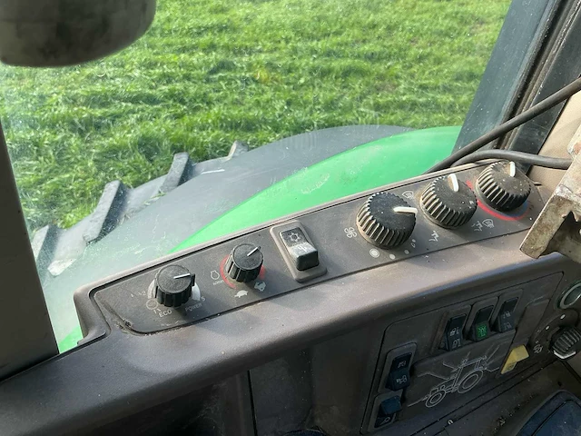2015 john deere 6130m – autoquad plus eco – tls – zuidberg fronthef – dubbellucht - afbeelding 22 van  37