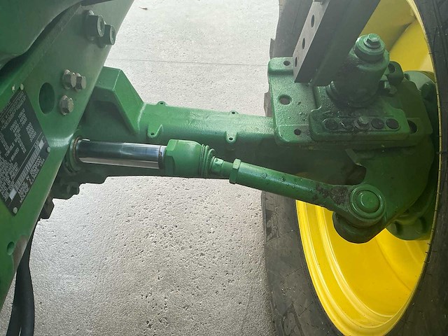 2015 john deere 6150m - vierwielaangedreven landbouwtractor - afbeelding 19 van  33