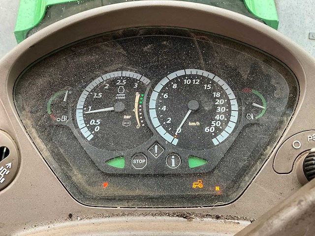 2015 john deere 6210r vierwielaangedreven landbouwtractor - afbeelding 2 van  26