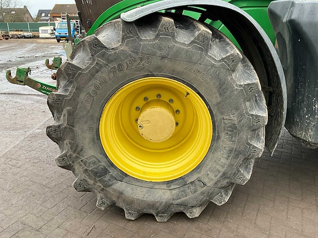 2015 john deere 6210r vierwielaangedreven landbouwtractor - afbeelding 11 van  26