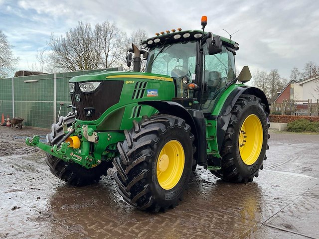 2015 john deere 6210r vierwielaangedreven landbouwtractor - afbeelding 12 van  26